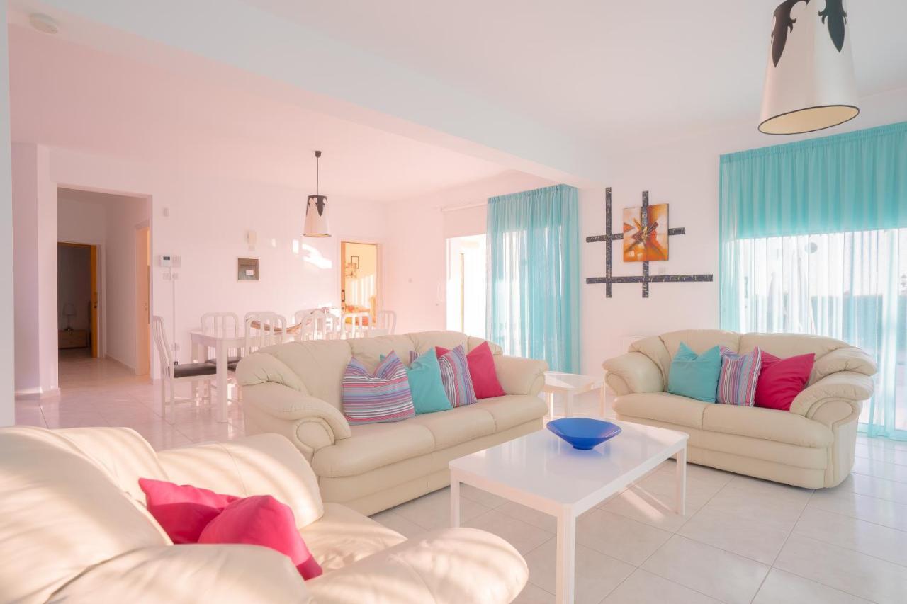 Bella Katerina By Prestige Bookings Coral Bay Exterior foto