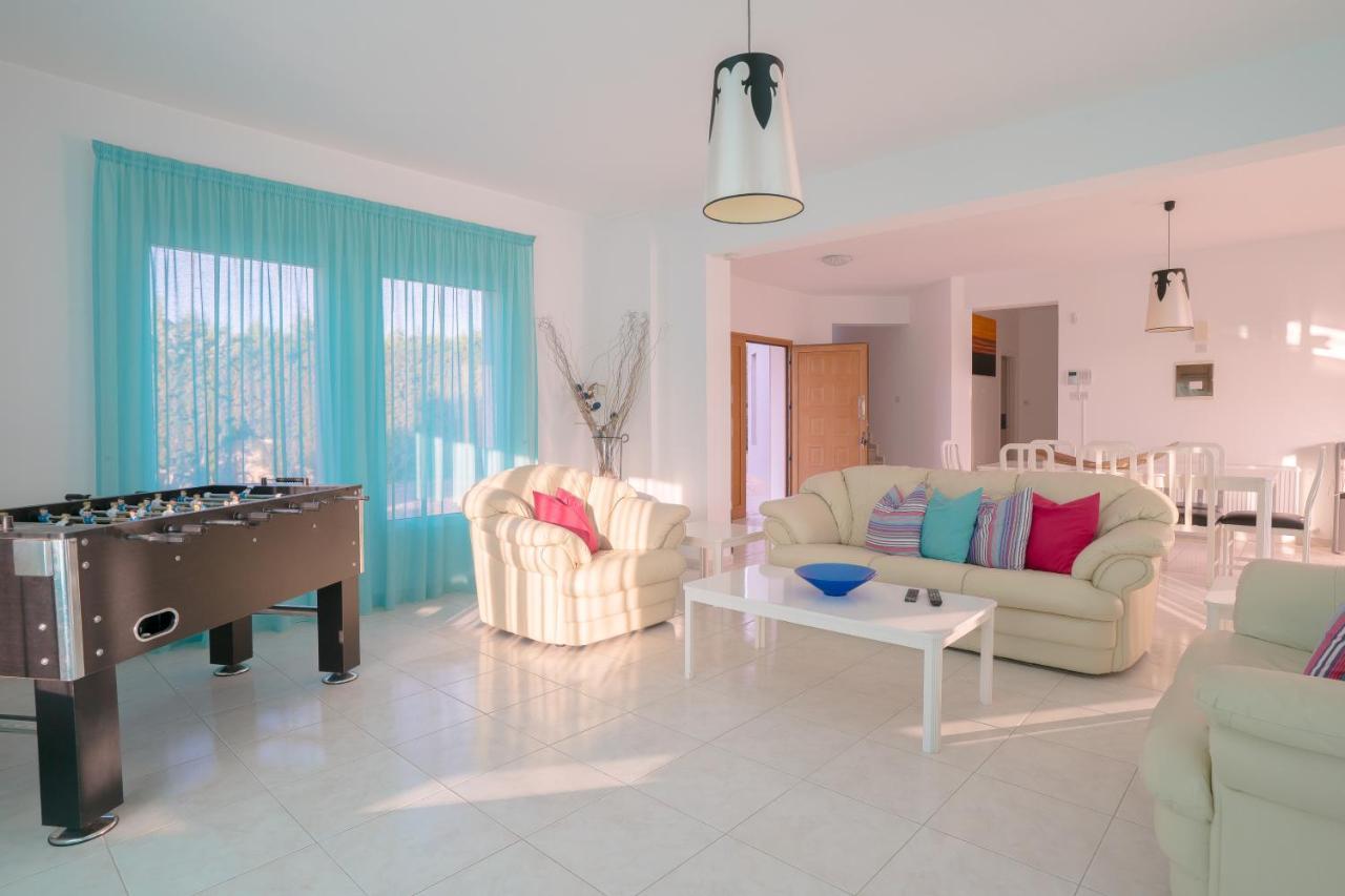 Bella Katerina By Prestige Bookings Coral Bay Exterior foto