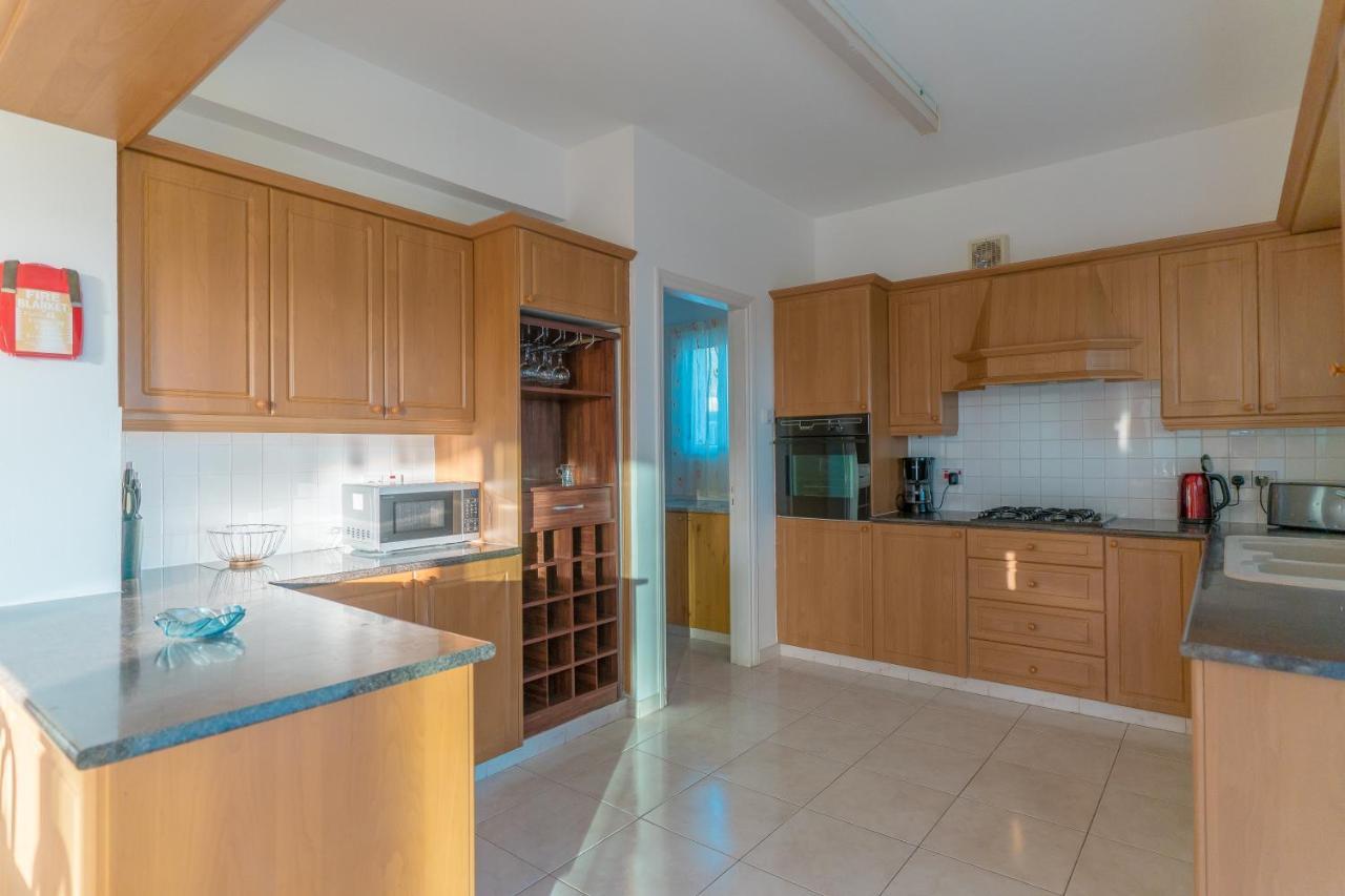Bella Katerina By Prestige Bookings Coral Bay Exterior foto