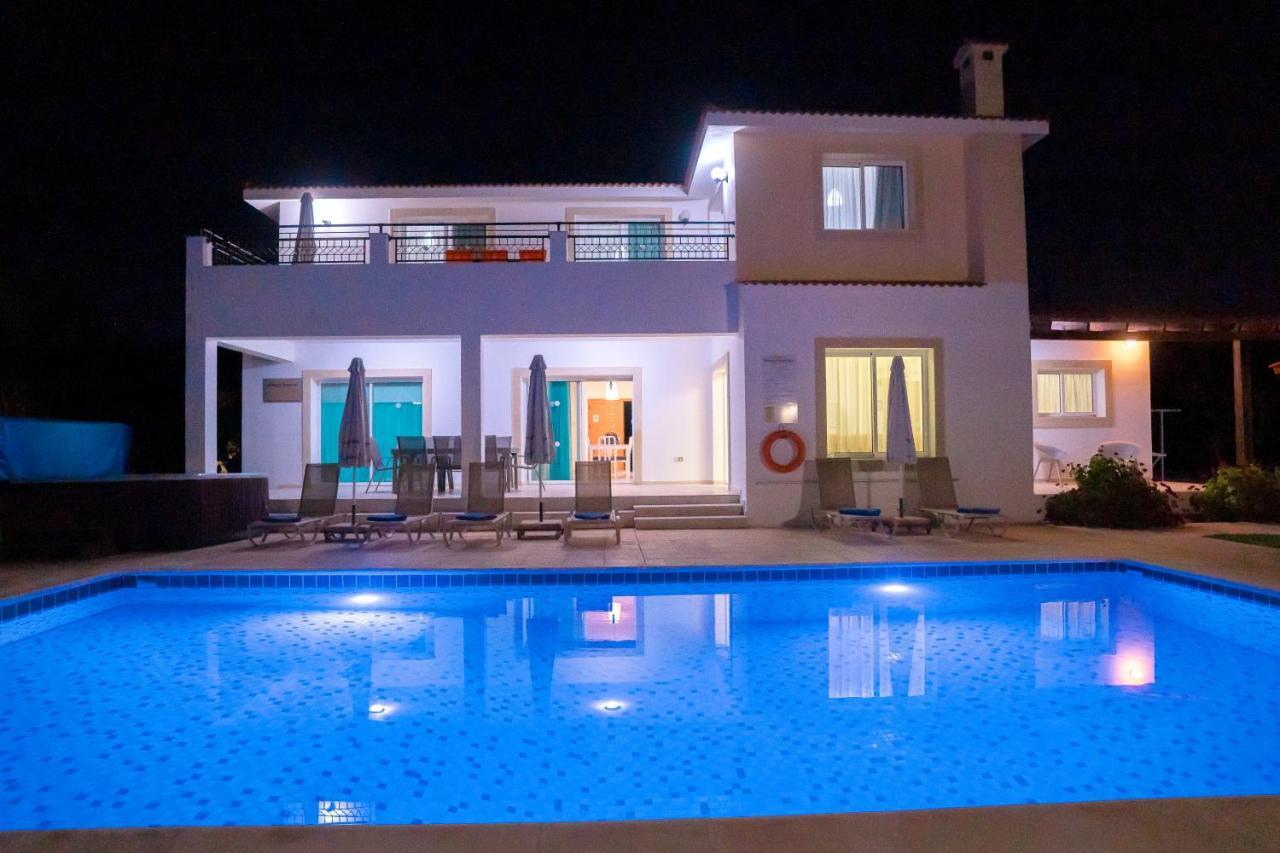 Bella Katerina By Prestige Bookings Coral Bay Exterior foto