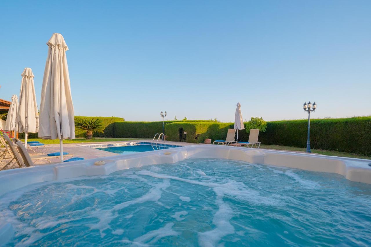 Bella Katerina By Prestige Bookings Coral Bay Exterior foto