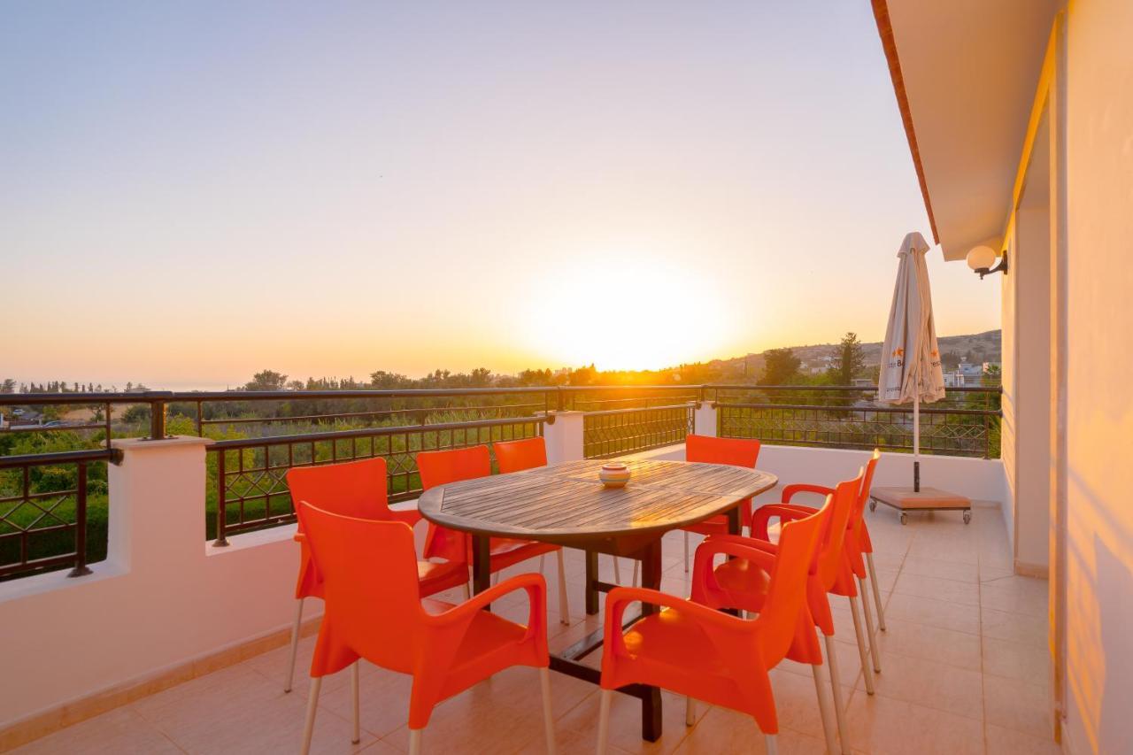Bella Katerina By Prestige Bookings Coral Bay Exterior foto